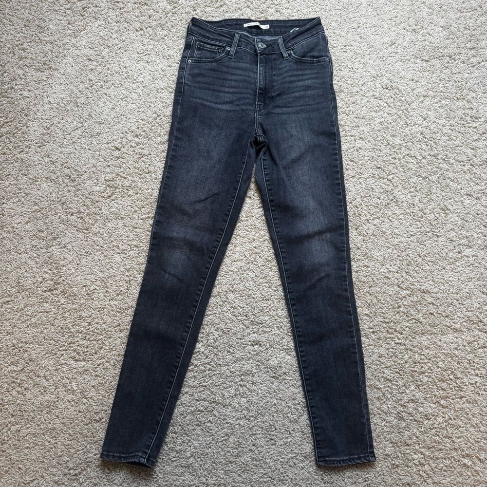 Women’s Levi’s Black High Rise Skinny Jeans Size 26